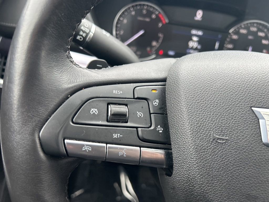 Used 2023 Cadillac XT4 Luxury w/ Cold Weather Package image 35