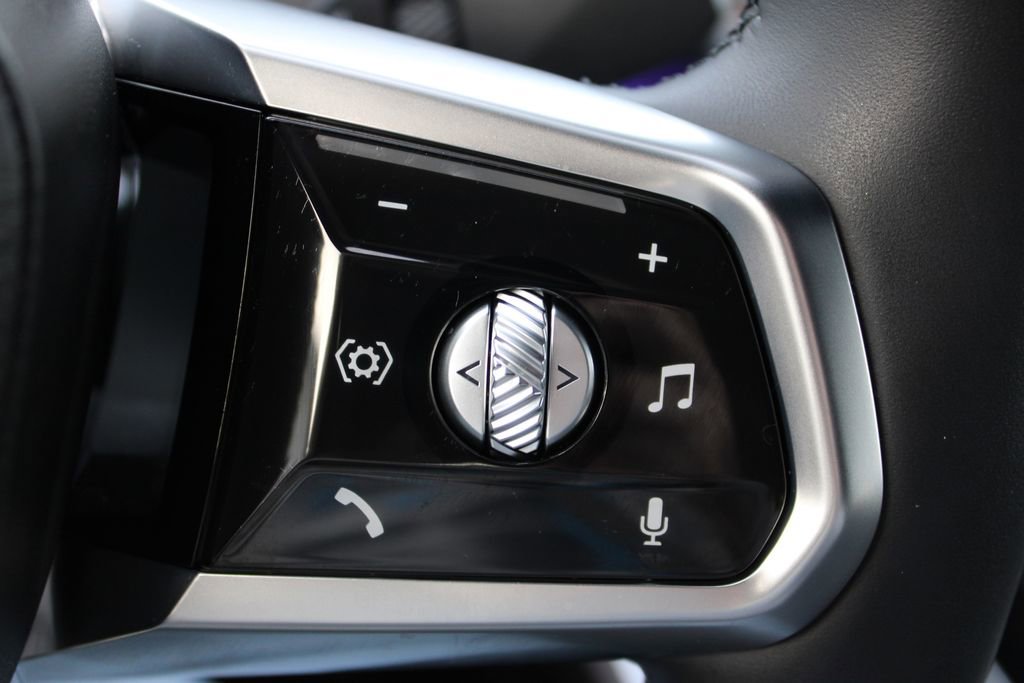 Used 2024 BMW i7 xDrive60 image 30