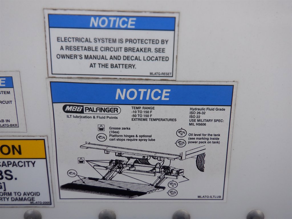 Used 2022 Ford F650 2WD Regular Cab Super Duty image 8