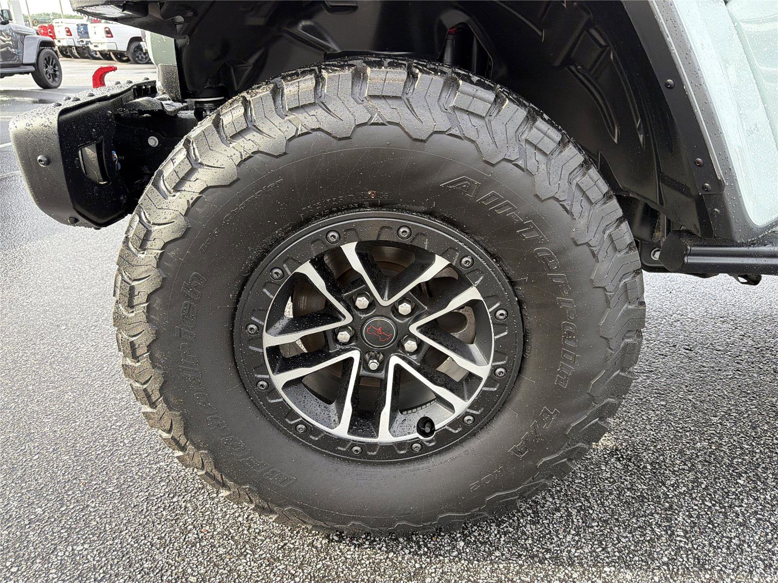 Used 2024 Jeep Wrangler Unlimited Rubicon AWD/4WD image 11