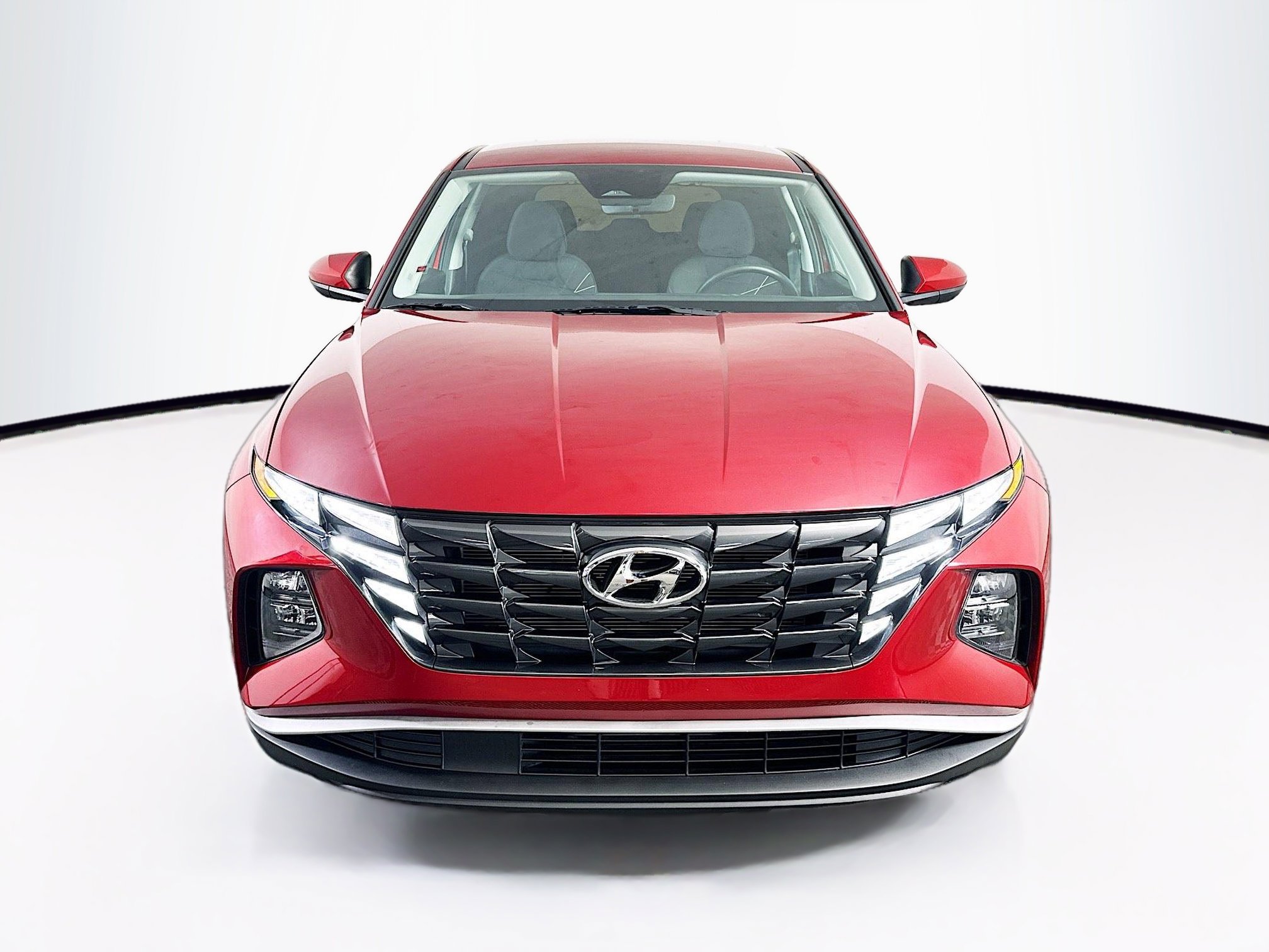 Used 2024 Hyundai Tucson SE image 2