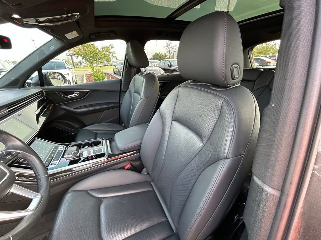 Used 2021 Audi Q7 3.0T Premium Plus w/ Executive Package image 17