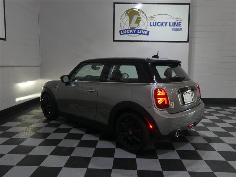 Used 2020 MINI Cooper 2-Door Hardtop w/ Storage Package FWD image 11