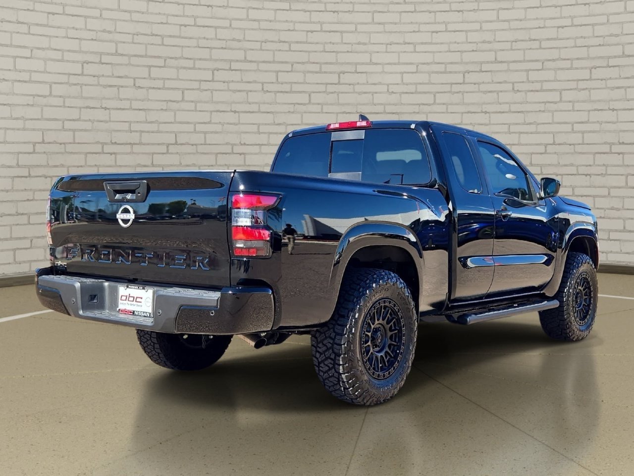 Certified 2025 Nissan Frontier SV RWD image 5
