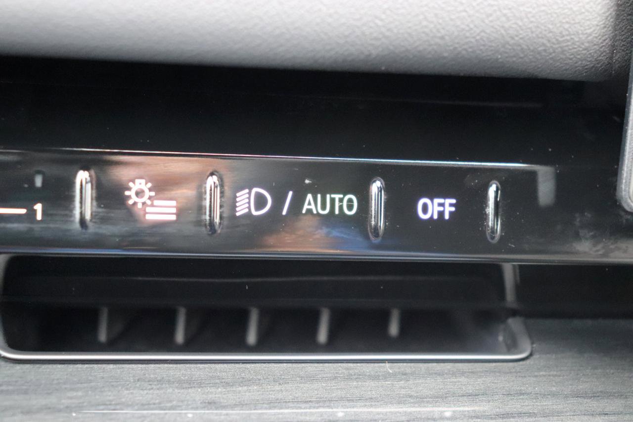 Used 2026 BMW 530i xDrive AWD/4WD image 49