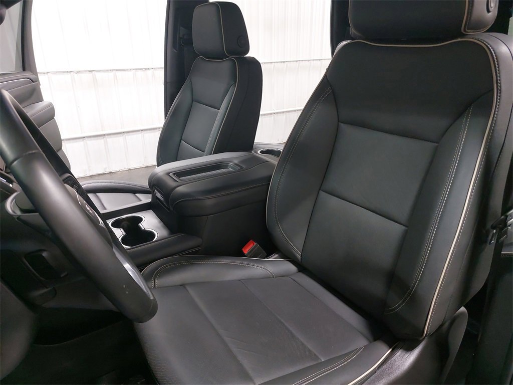 Used 2024 GMC Yukon SLT image 16