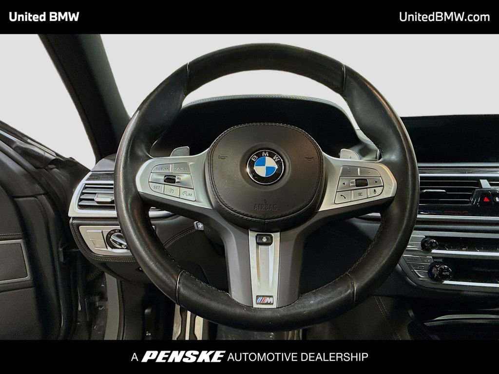 Used 2022 BMW 740i w/ M Sport Package RWD image 6
