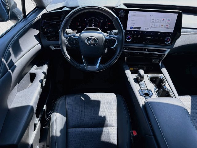 Used 2023 Lexus RX 350 Premium Plus w/ Cold Area Package FWD image 18