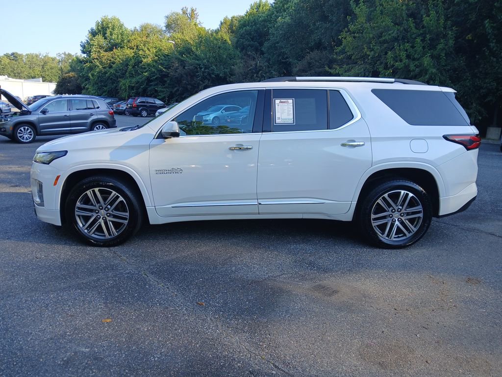 Used 2022 Chevrolet Traverse High Country image 2