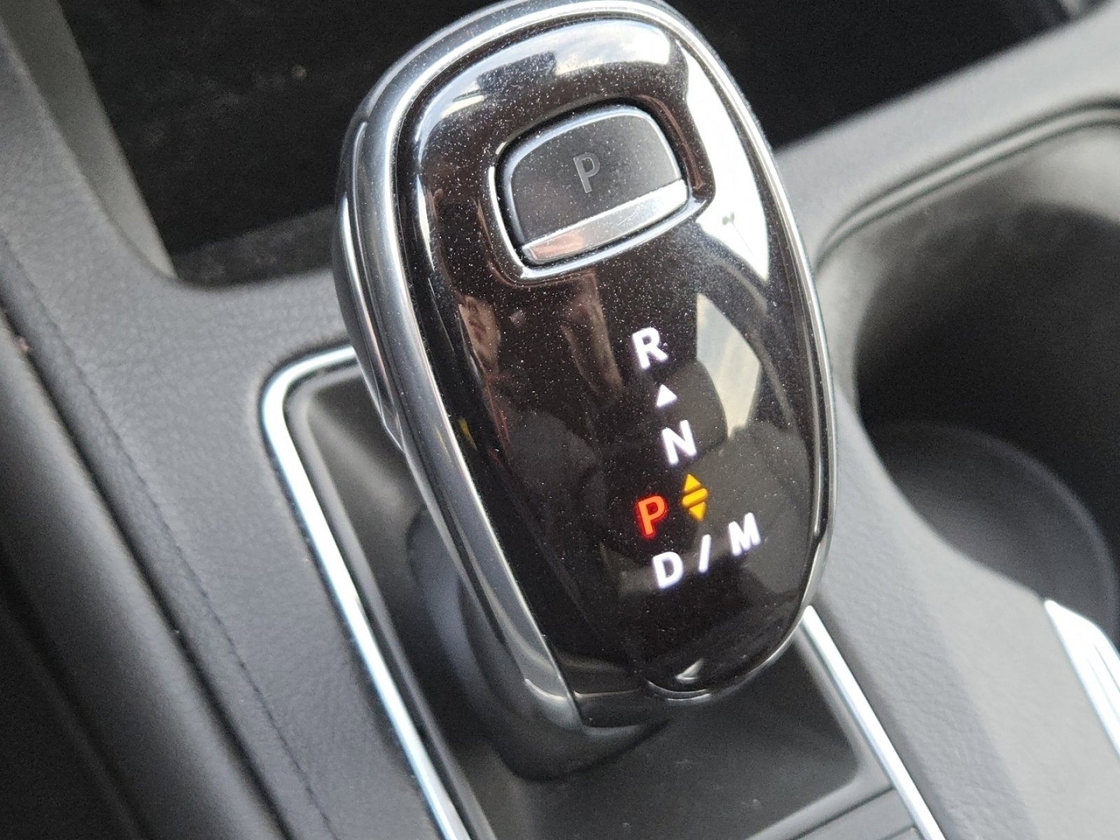 Used 2022 Cadillac XT4 Luxury w/ Cold Weather Package image 29