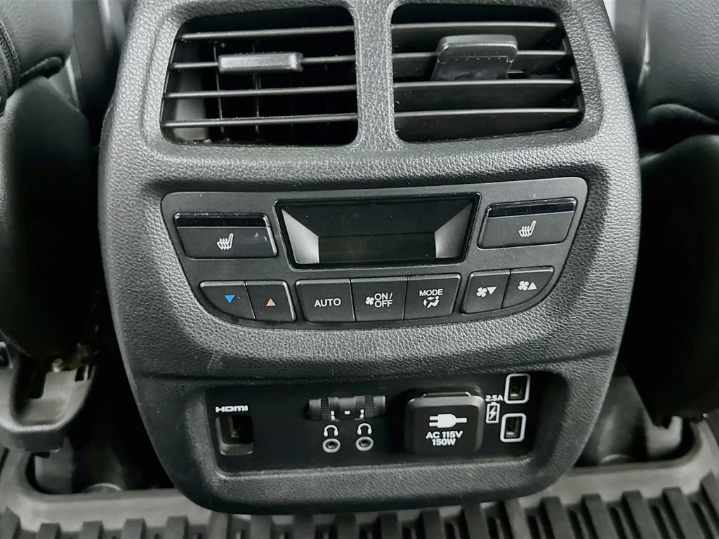 Used 2021 Honda Pilot Touring image 34
