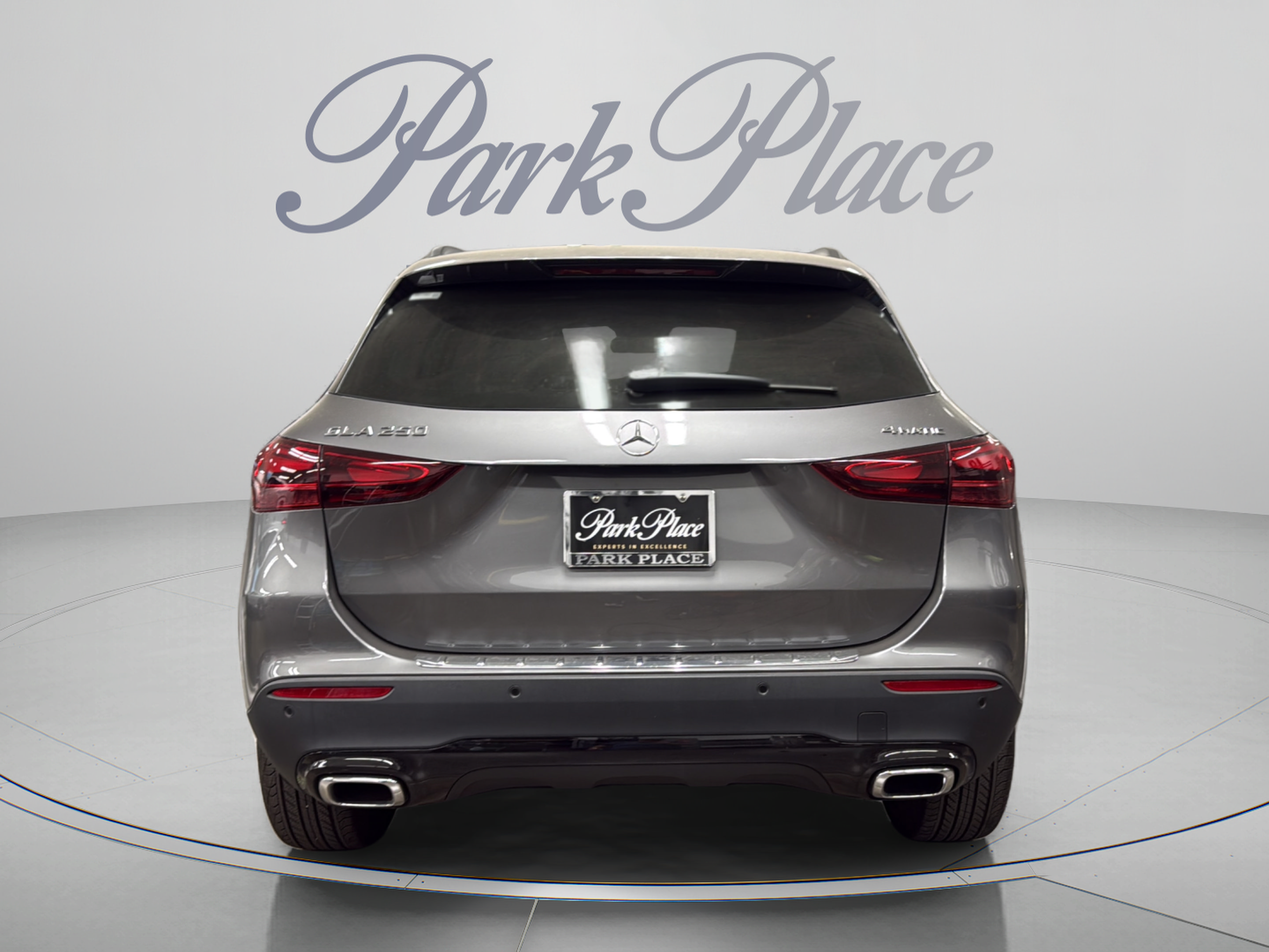 Used 2026 Mercedes-Benz GLA 250 4MATIC image 4
