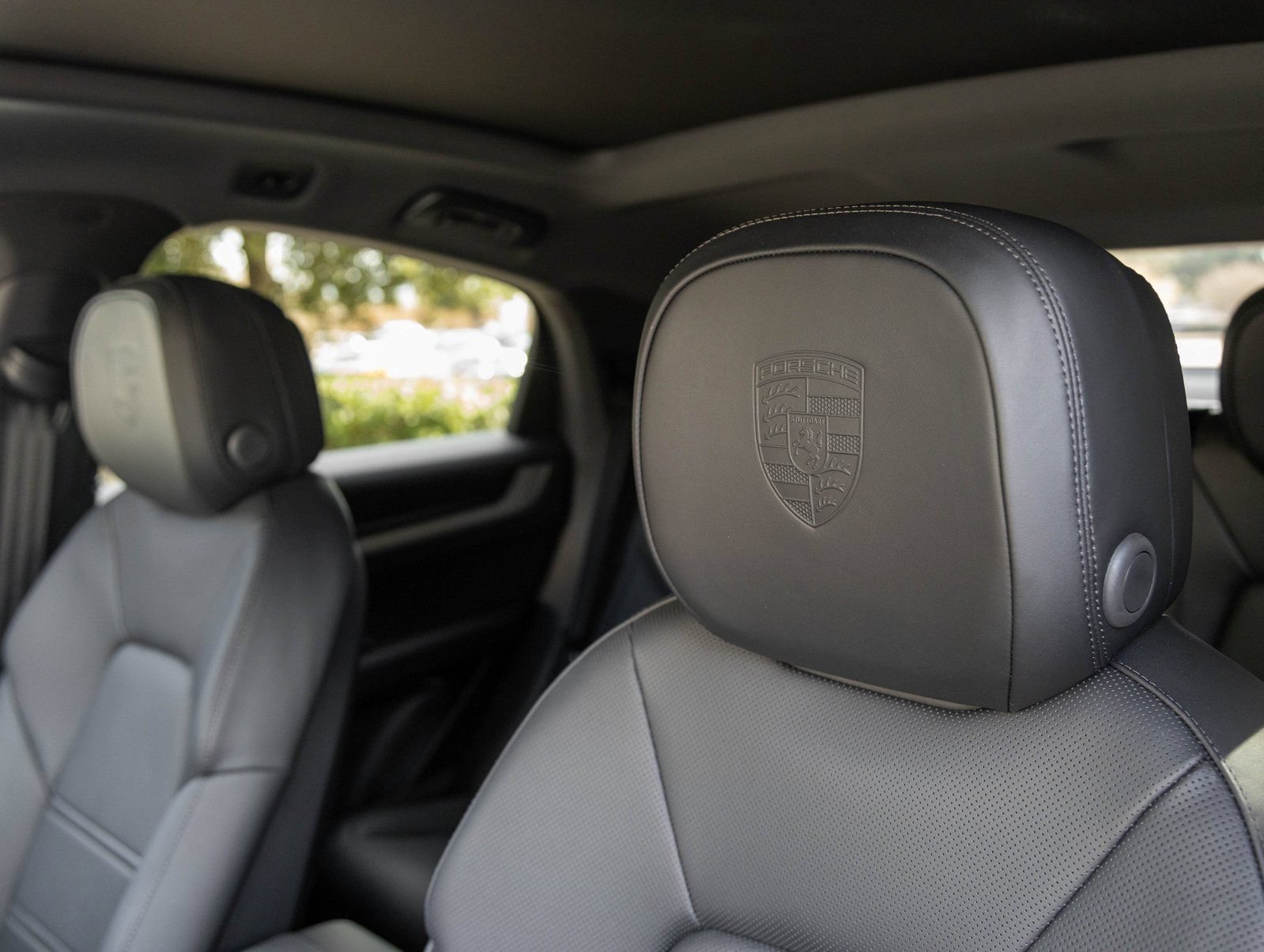 Certified 2026 Porsche Cayenne Coupe AWD/4WD image 24