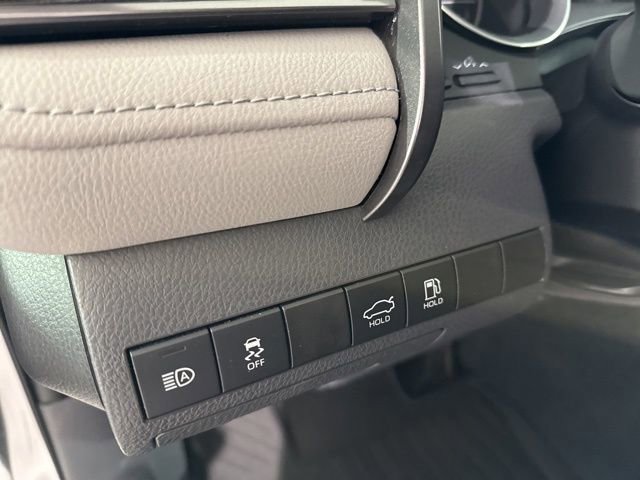 Used 2022 Toyota Camry LE image 20