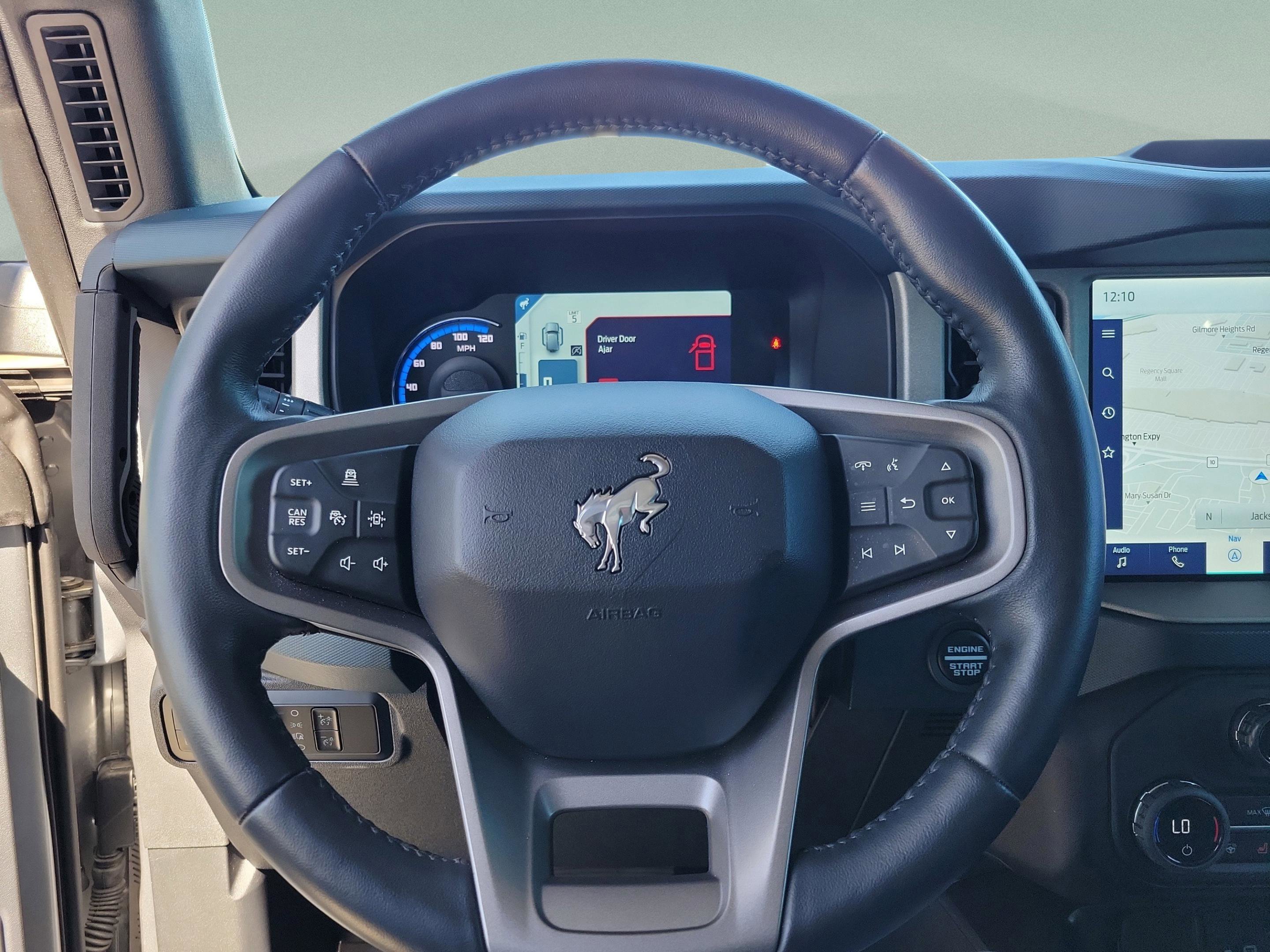 Used 2024 Ford Bronco Outer Banks image 12