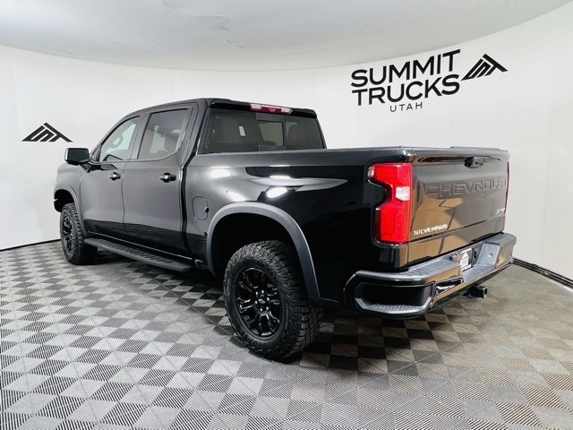 Used 2023 Chevrolet Silverado 1500 ZR2 w/ Technology Package image 3