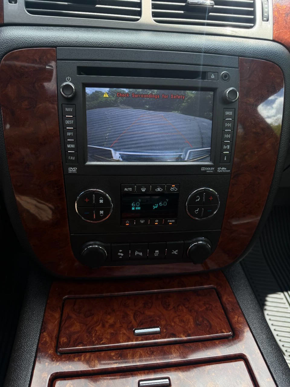 Used 2013 Chevrolet Avalanche LTZ AWD/4WD image 21