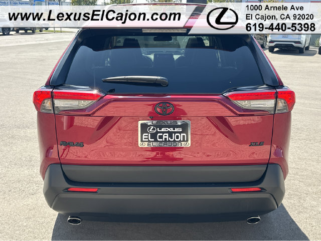 Used 2025 Toyota RAV4 XLE Premium FWD image 5