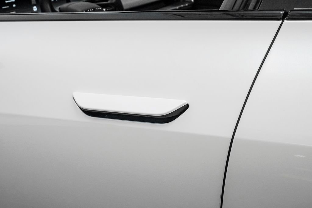 Used 2024 Lucid Air Touring image 42