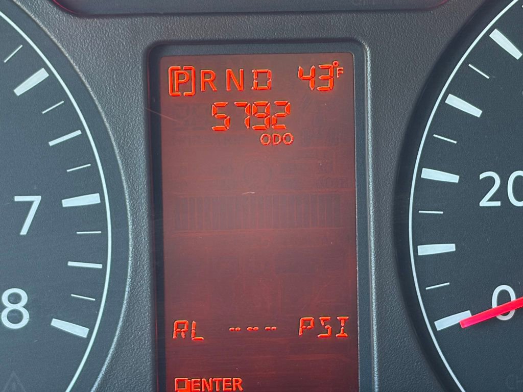 Used 2018 Nissan NV 3500 S image 42