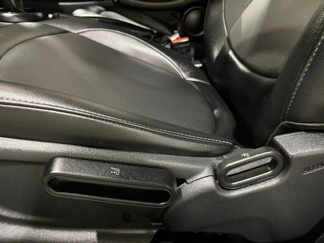 Used 2017 MINI Cooper 2-Door Hardtop image 14