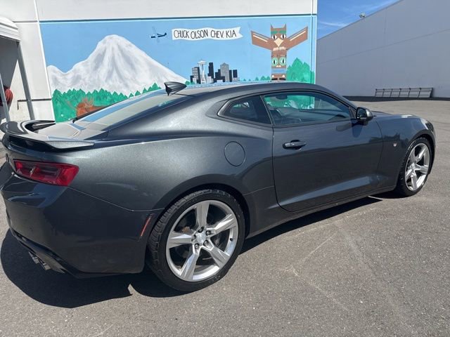 Used 2016 Chevrolet Camaro SS RWD image 7