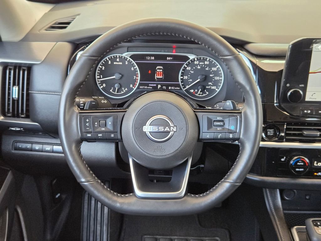 Used 2025 Nissan Pathfinder SL FWD image 21