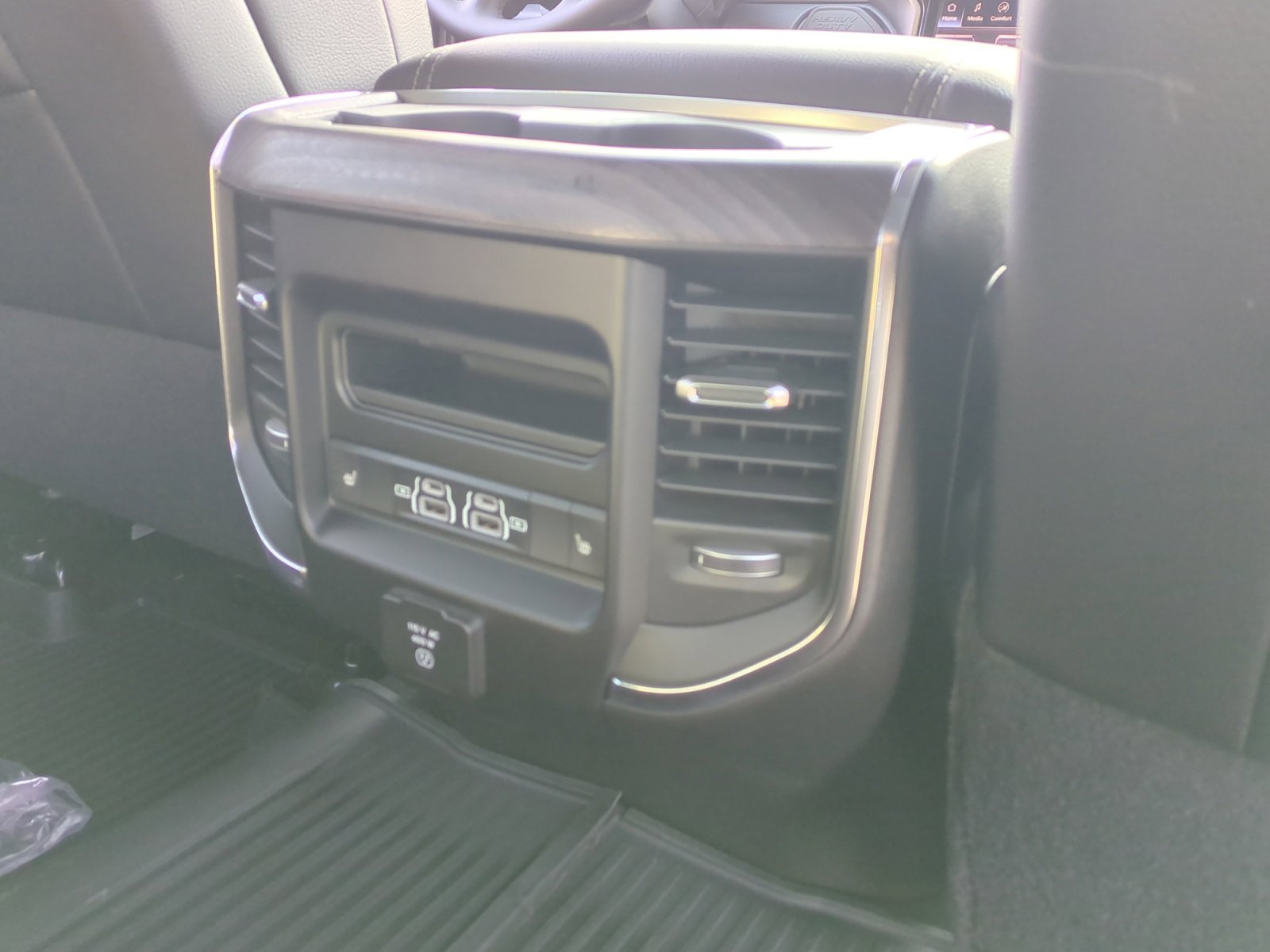 New 2026 RAM 3500 Laramie image 32