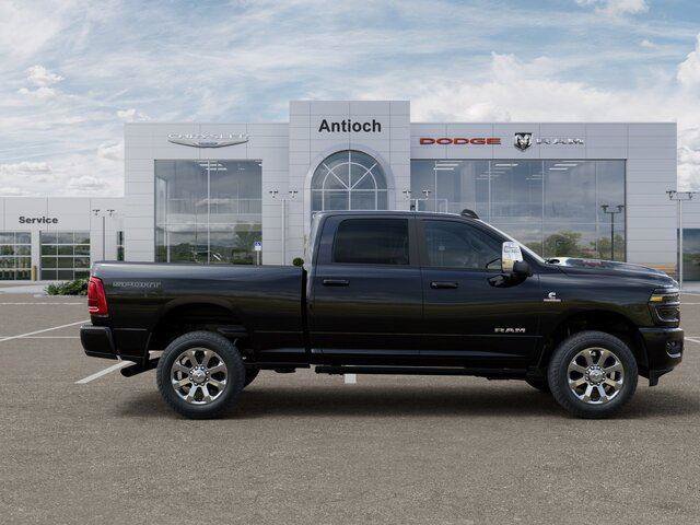 New 2026 RAM 3500 Laramie AWD/4WD image 24
