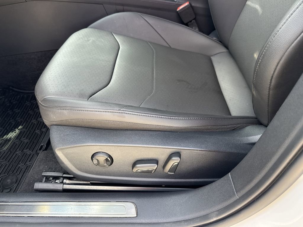 Used 2022 Volkswagen Arteon SE FWD image 13