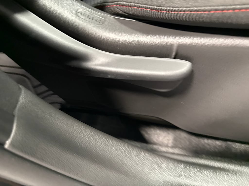 New 2026 Chevrolet Trax RS w/ Sunroof Package FWD image 34