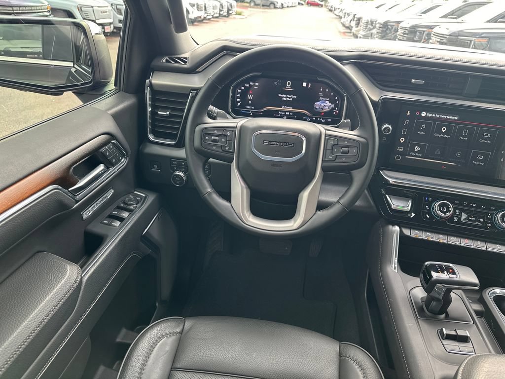 Used 2025 GMC Sierra 1500 Denali w/ Technology Package AWD/4WD image 29