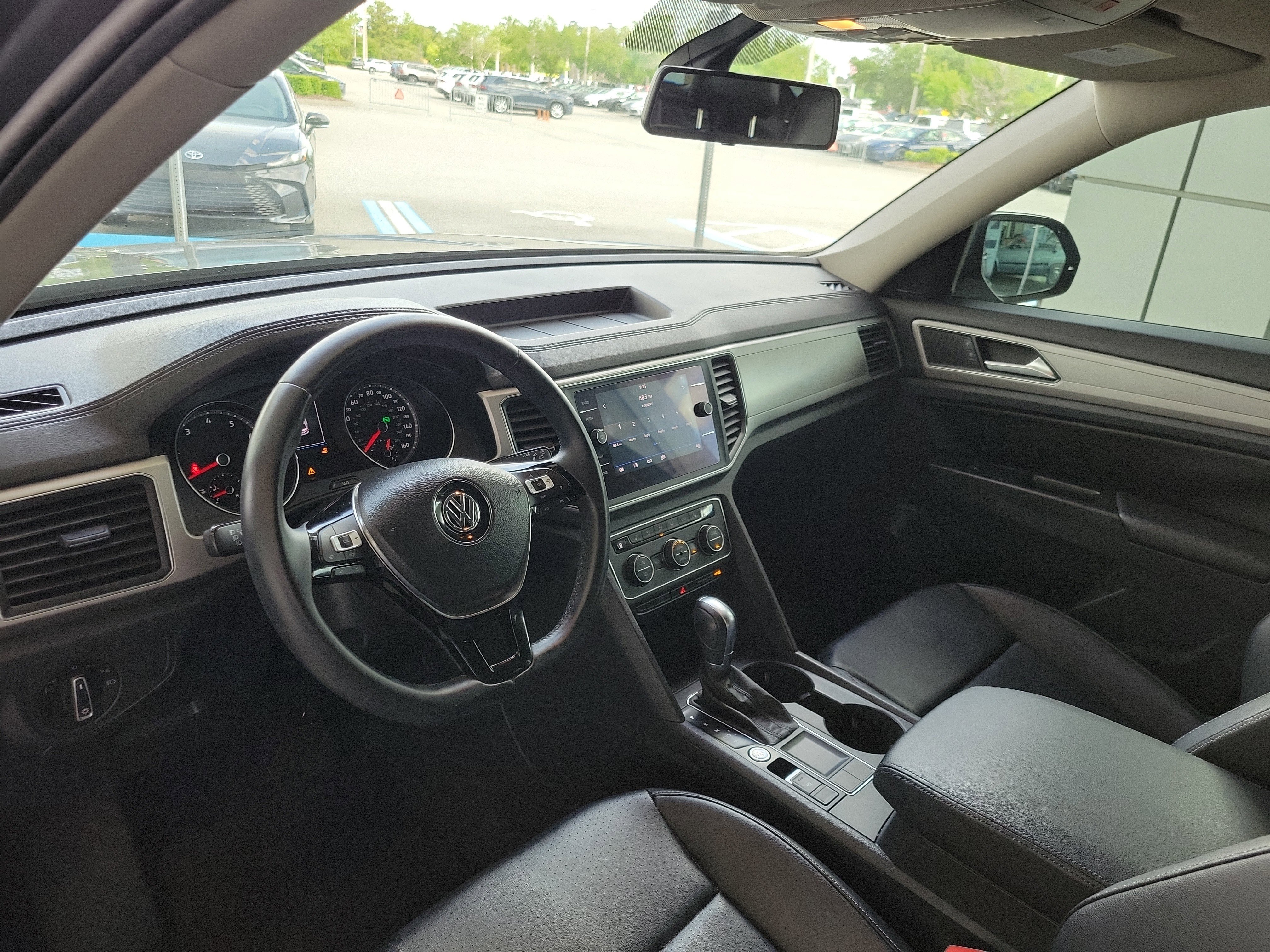 Used 2019 Volkswagen Atlas SE image 12