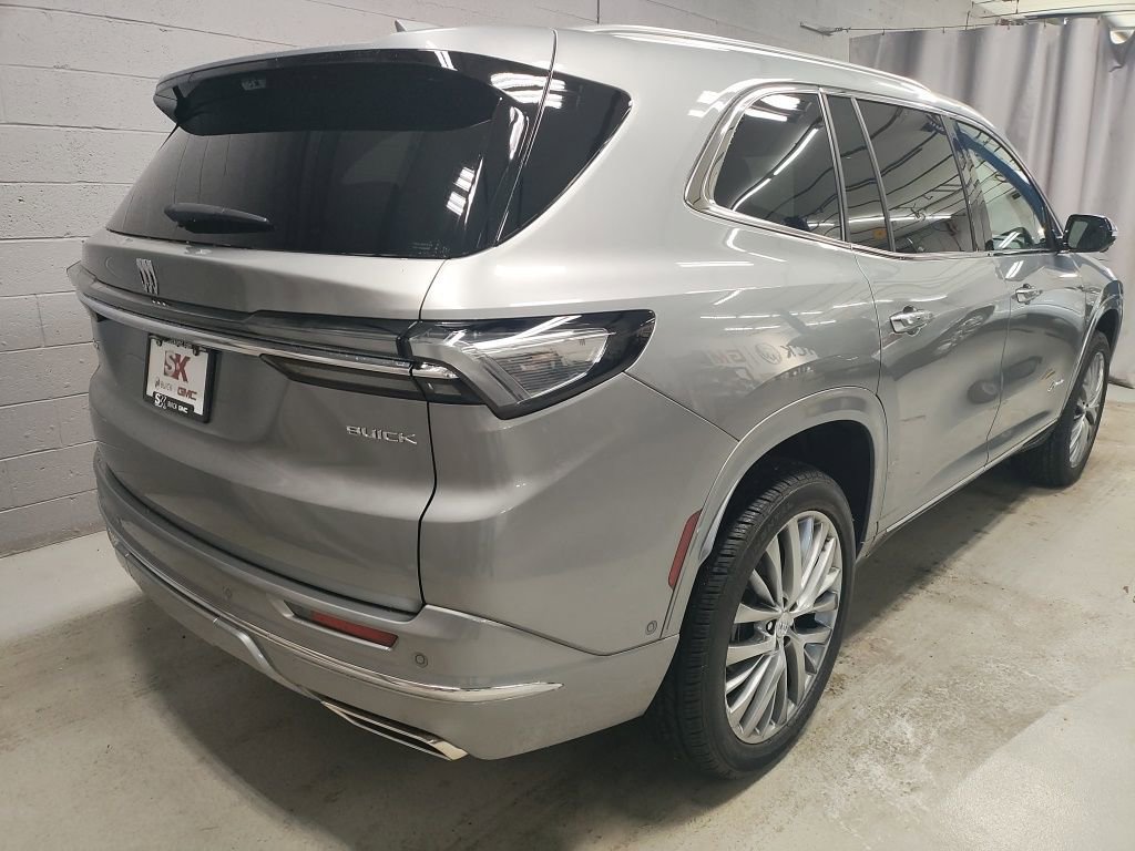 New 2026 Buick Enclave Avenir w/ Super Cruise Package AWD/4WD image 2