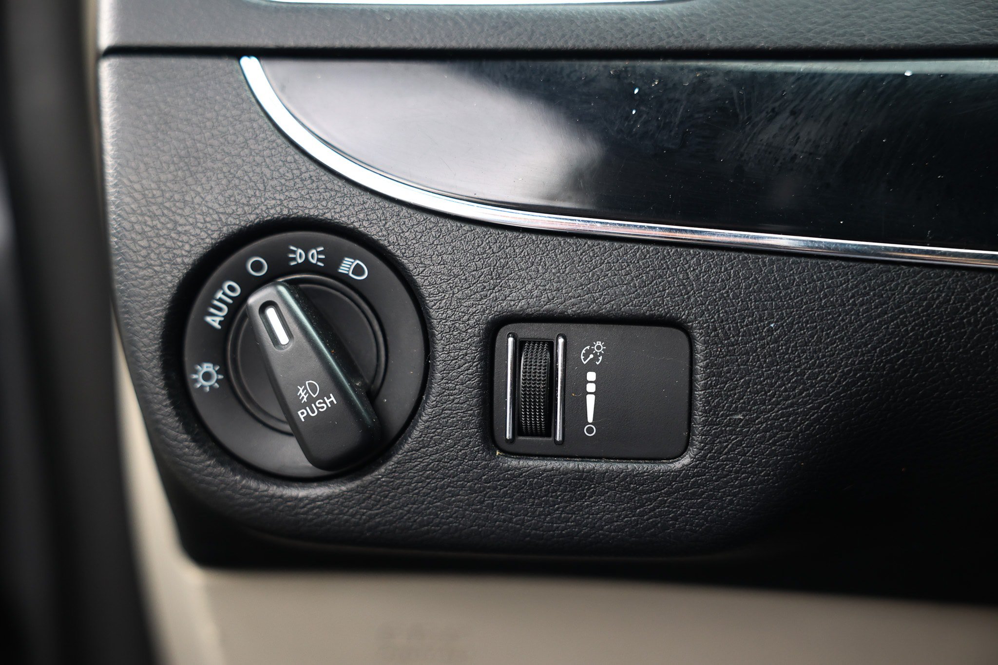 Used 2018 Dodge Grand Caravan SXT FWD image 41