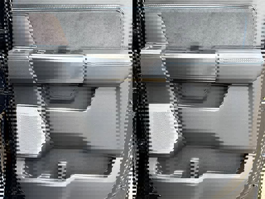 New 2026 Ford F350 Platinum image 15