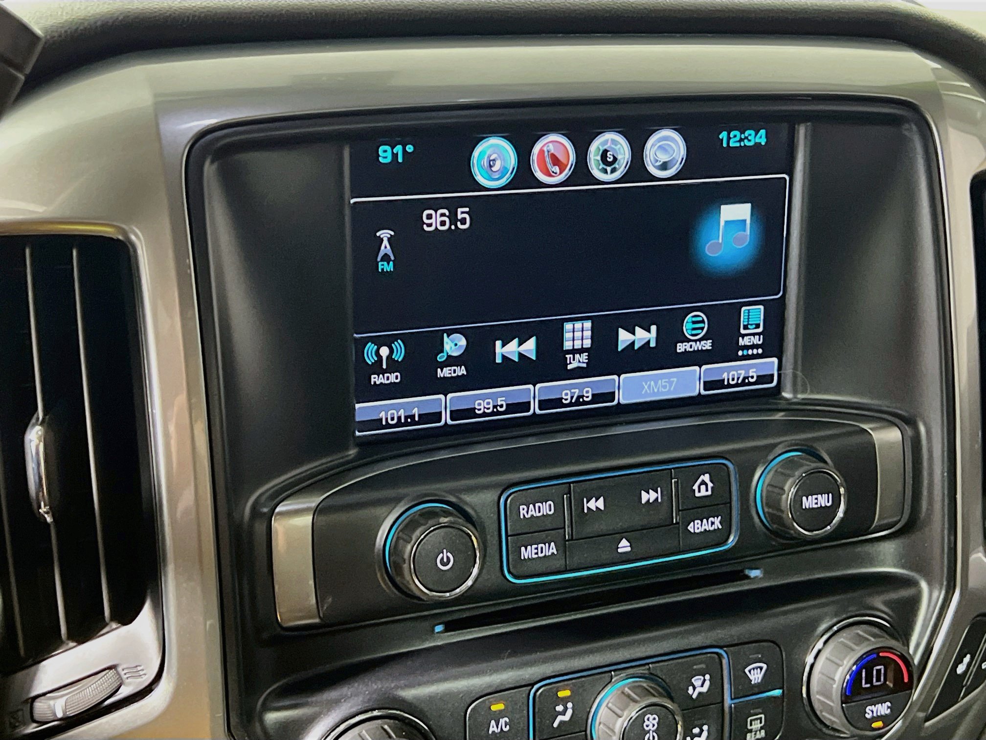 Used 2019 Chevrolet Silverado 1500 LT w/ All Star Edition AWD/4WD image 26