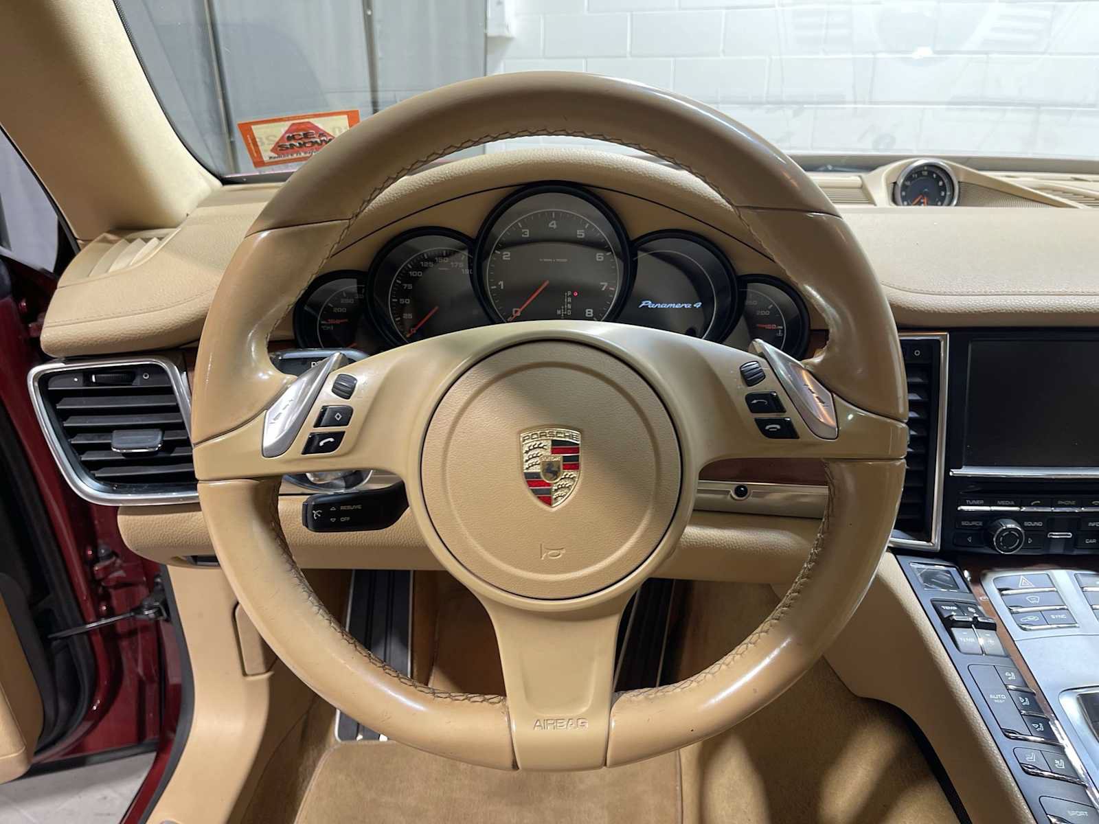 Used 2015 Porsche Panamera 4 w/ Premium Package Plus AWD/4WD image 15