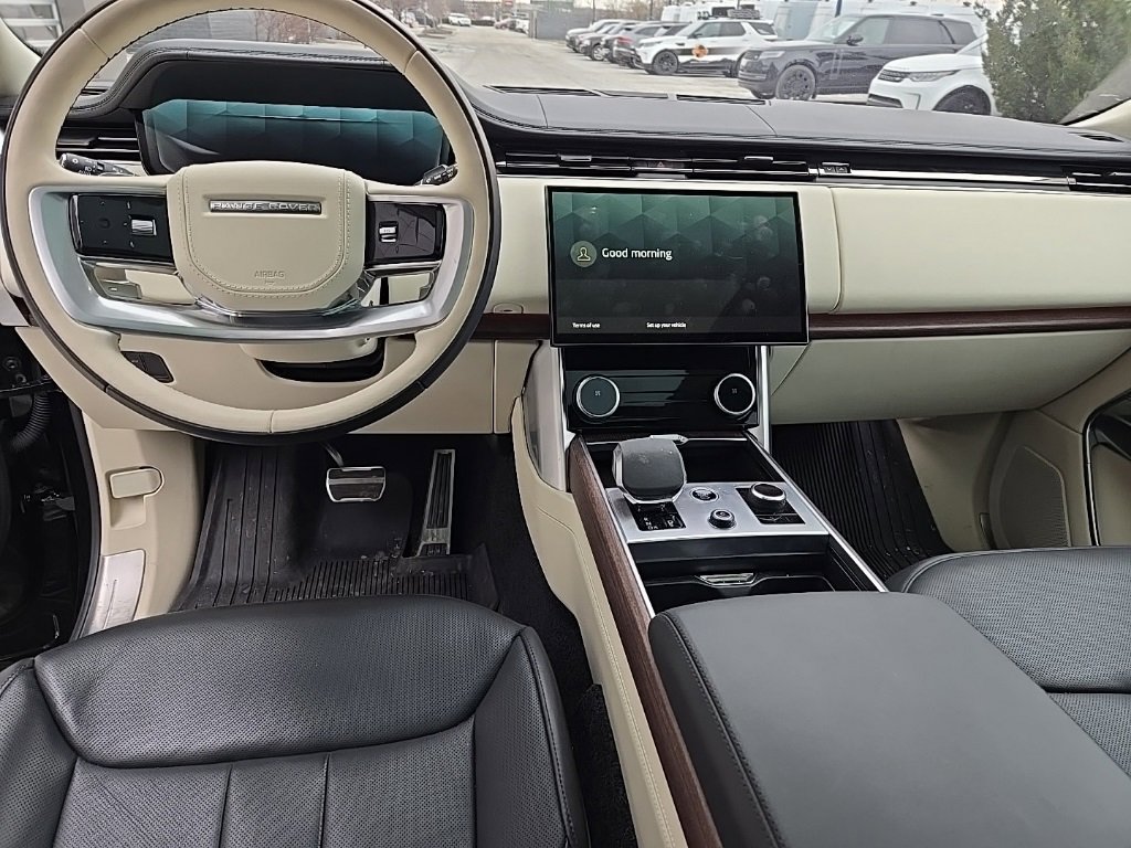 Certified 2023 Land Rover Range Rover SE image 11