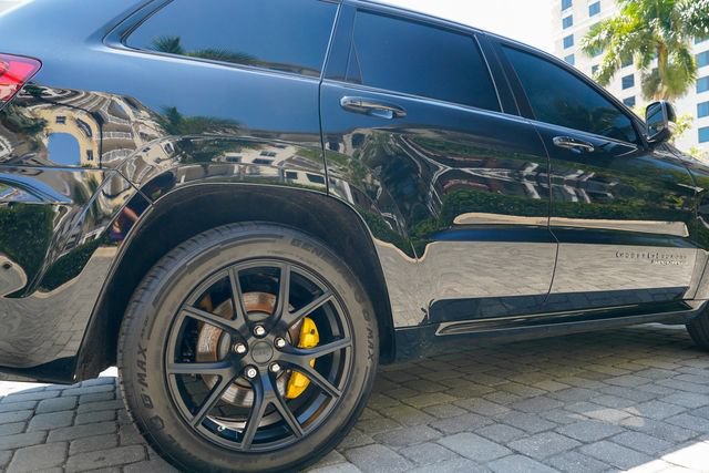 Used 2018 Jeep Grand Cherokee Trackhawk AWD/4WD image 30