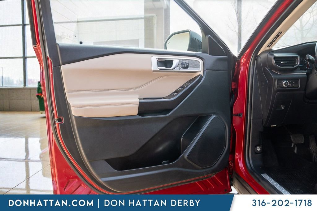 Used 2020 Ford Explorer Limited w/ Class III Trailer Tow Package image 14