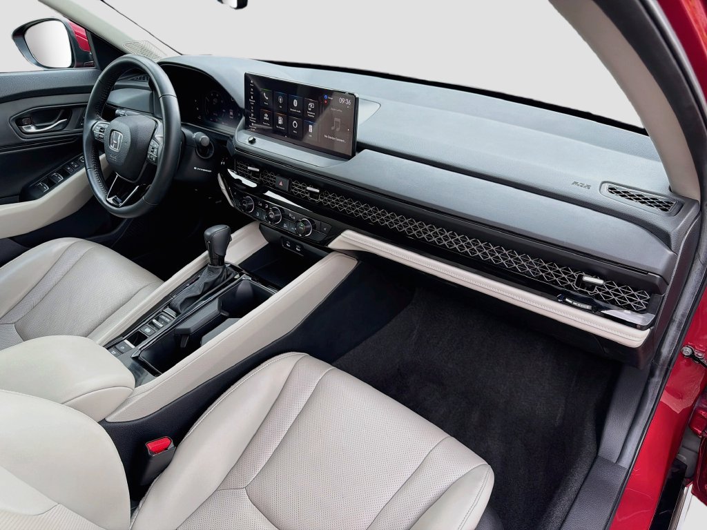 Certified 2024 Honda Accord EX-L image 32
