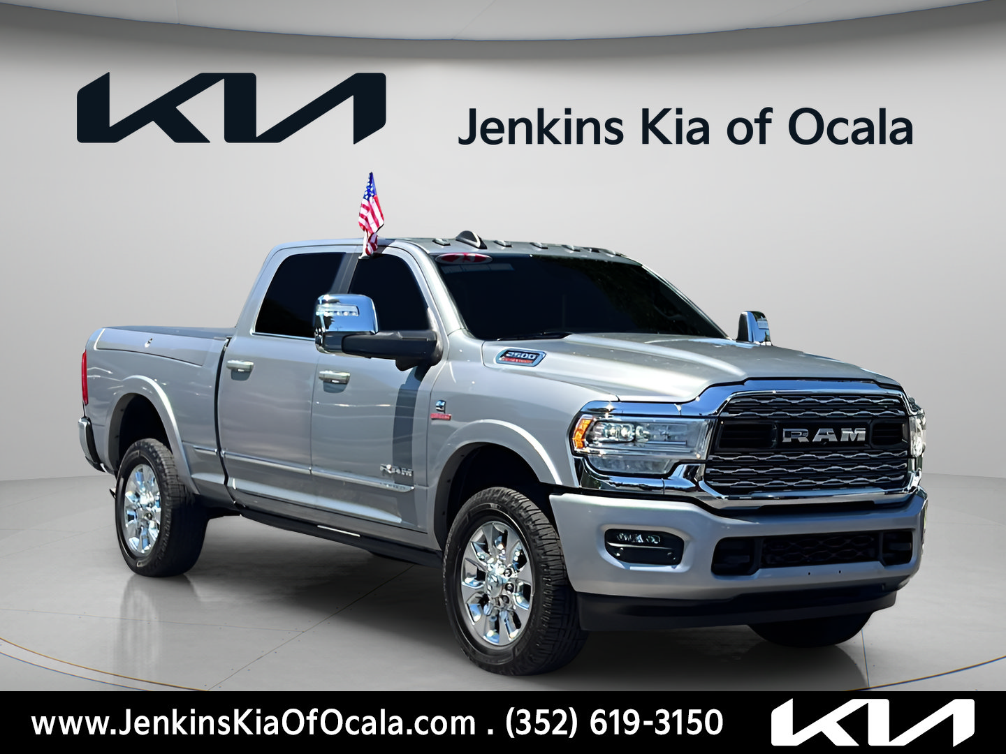 Used 2023 RAM 2500 Limited AWD/4WD image 1