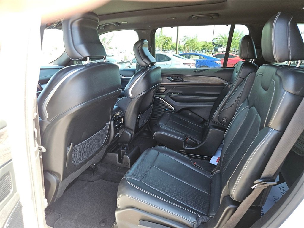 Used 2021 Jeep Grand Cherokee L Overland w/ Advanced Protech Group III image 25