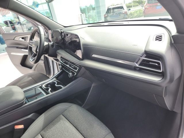 Used 2024 Chevrolet Traverse LS image 22