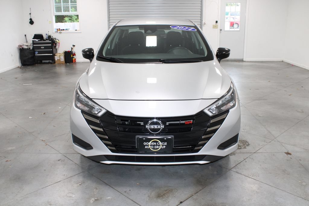 Used 2024 Nissan Versa SR FWD image 3