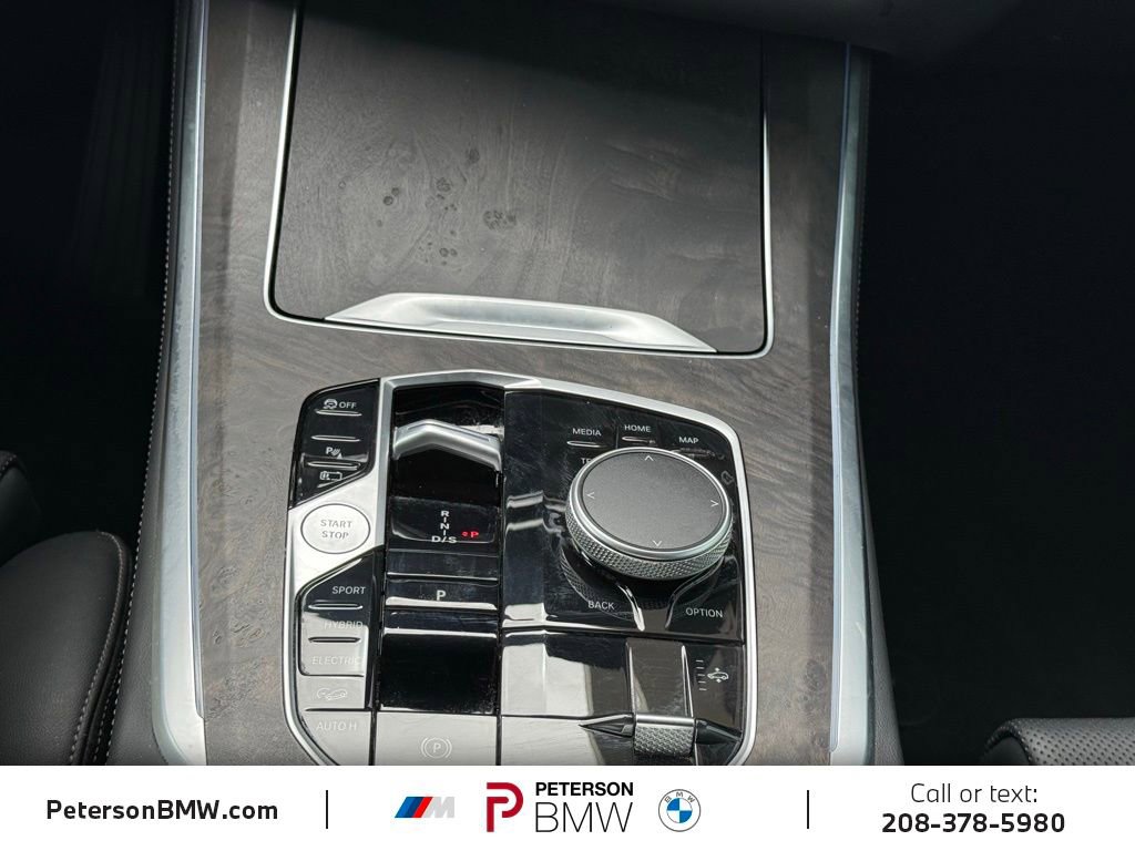 Used 2025 BMW X5 xDrive50e image 34