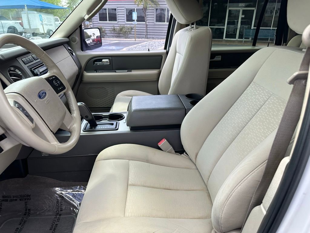 Used 2010 Ford Expedition XLT image 11