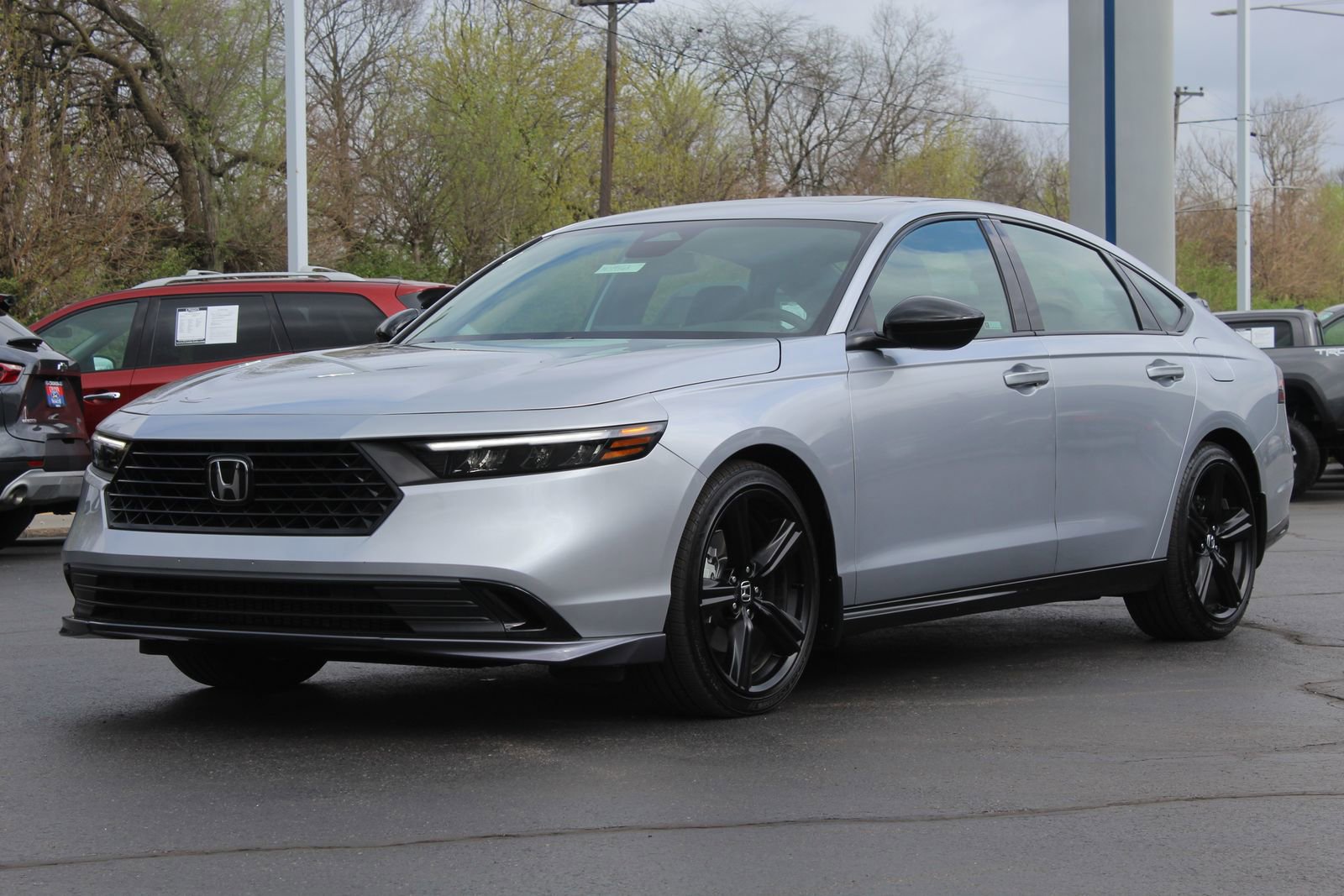 Used 2025 Honda Accord Sport image 4