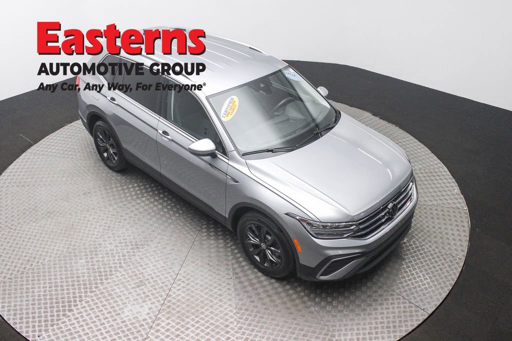 Used 2024 Volkswagen Tiguan Wolfsburg Edition FWD image 3